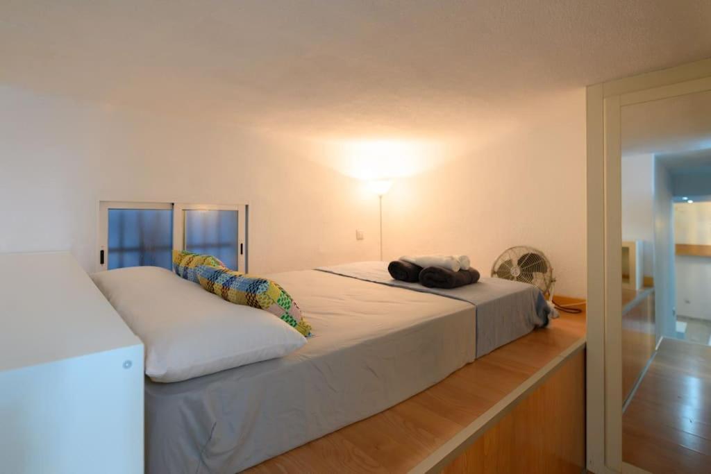 Apartamento Encantador Apartamento Temporal Centrico Con Patio Privado Mpe51 Madrid Exterior foto