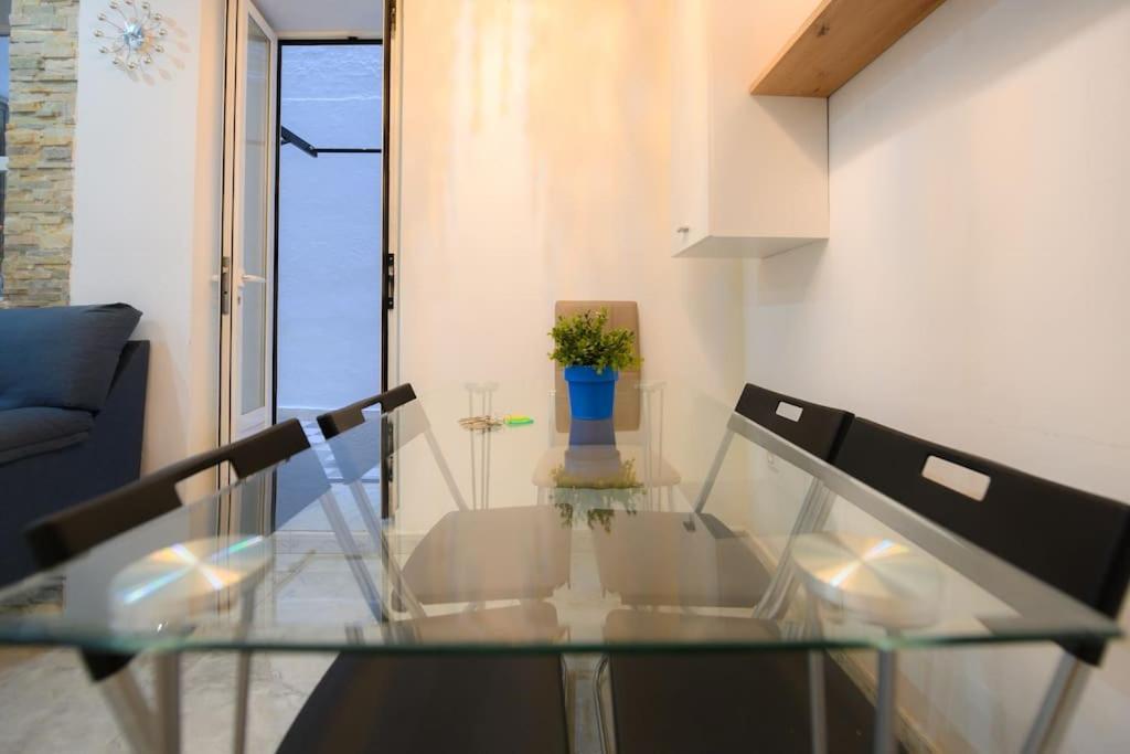 Apartamento Encantador Apartamento Temporal Centrico Con Patio Privado Mpe51 Madrid Exterior foto